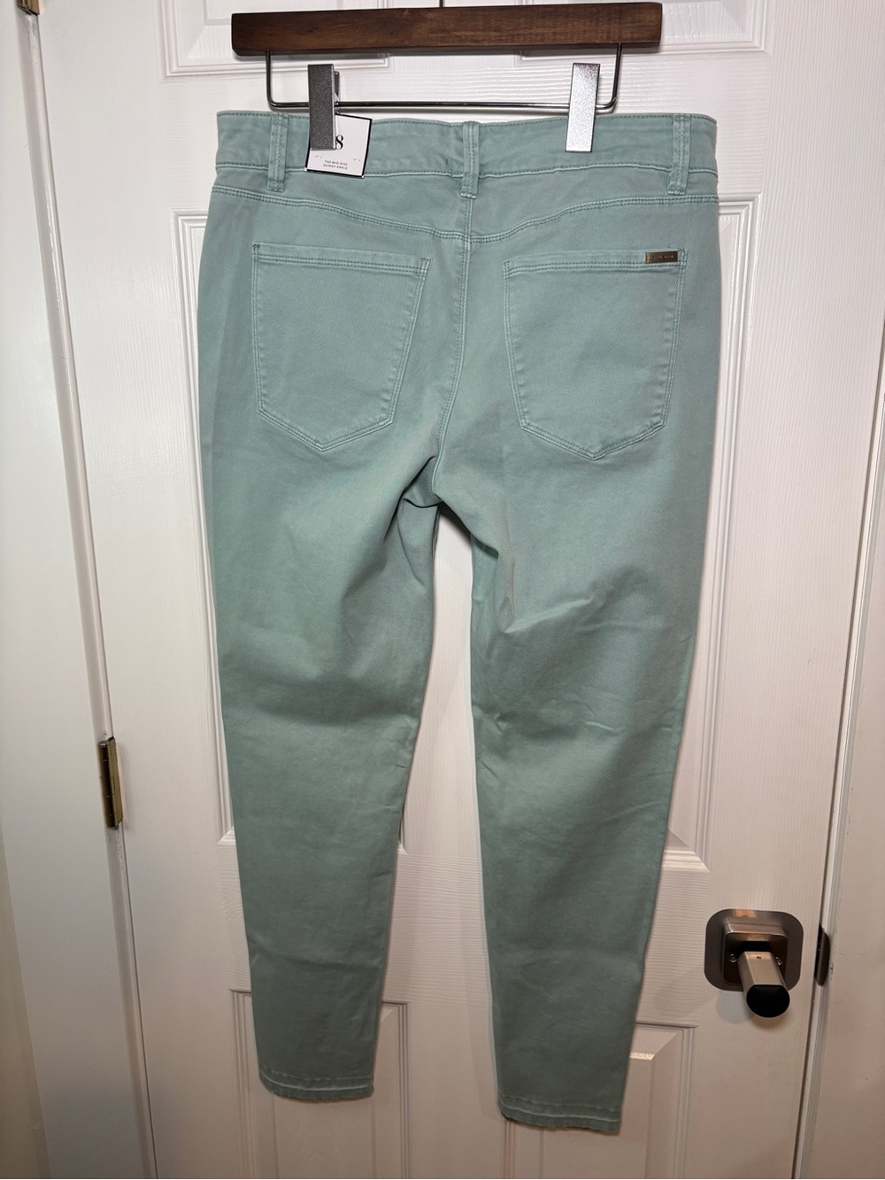 White House Black Market Skinny Pants in Mint Green 8  (0119)